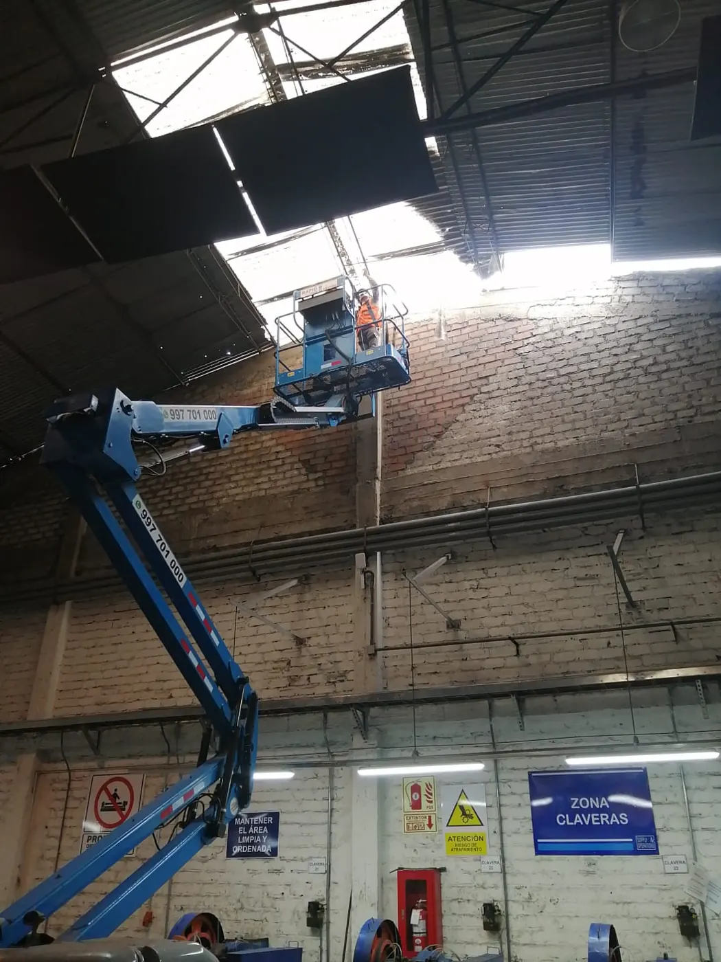 Alquiler de equipos manlift – Fapmelsa